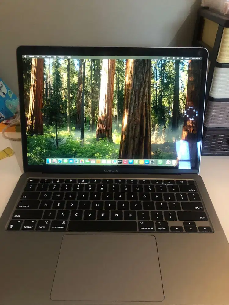 Macbook M1 8/256GB Good Condition