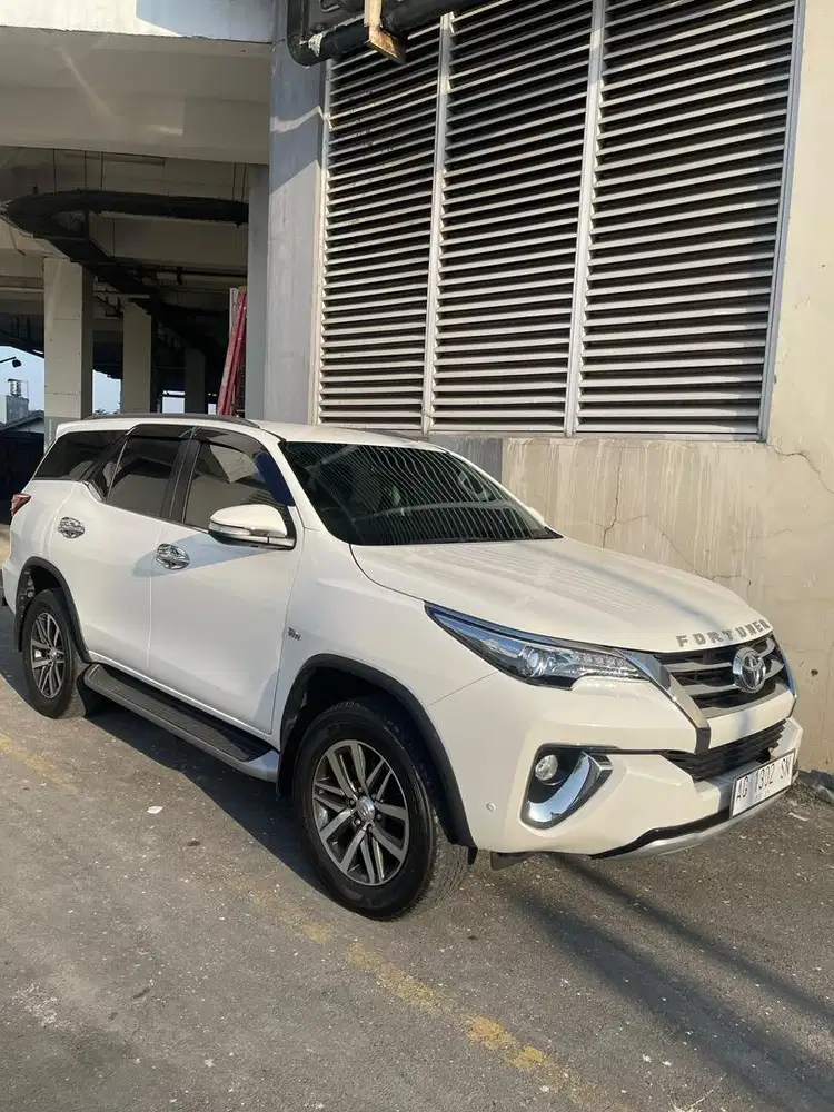 Tangan pertama toyota fortuner