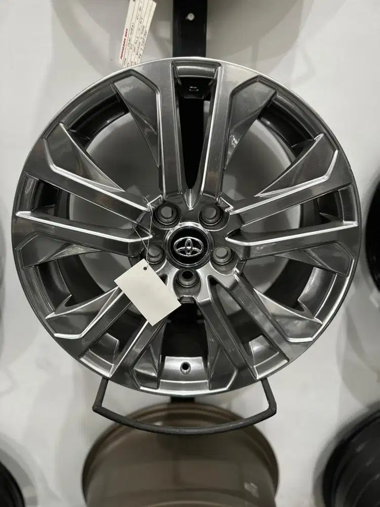 Velg Ring 18 Innova Zennix Tipe Q (114,3-5-18)