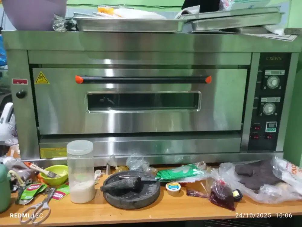 Oven deck crown