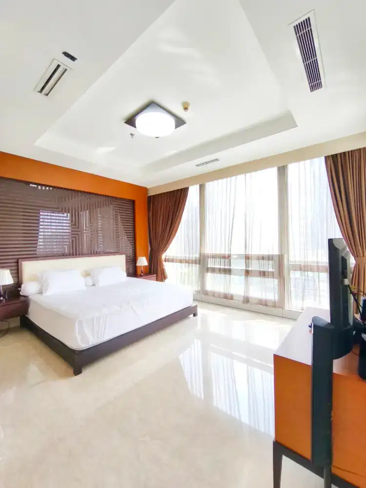 Disewakan apartemen mewah scbd 3 kamar