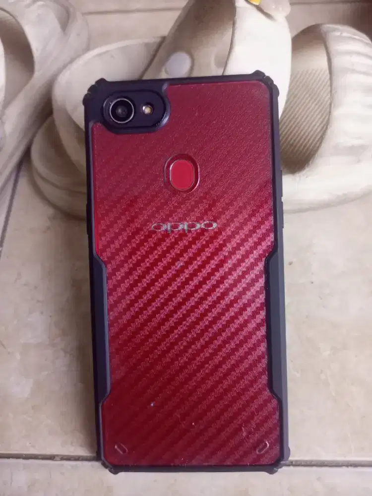 Oppo F7 Pro - Ram 6gb - Warna Merah