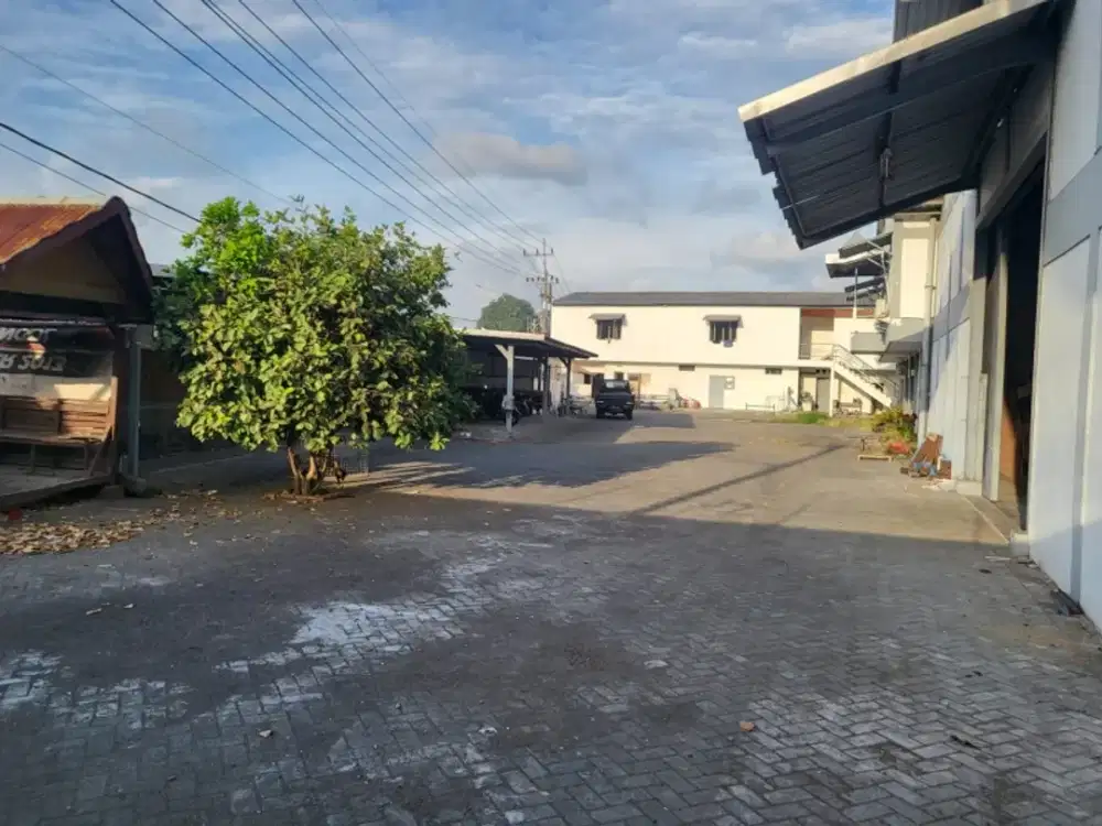 DIJUAL EX PABRIK GUDANG RAYA CERME GRESIK NOL JALAN RAYA SIAP PAKAI