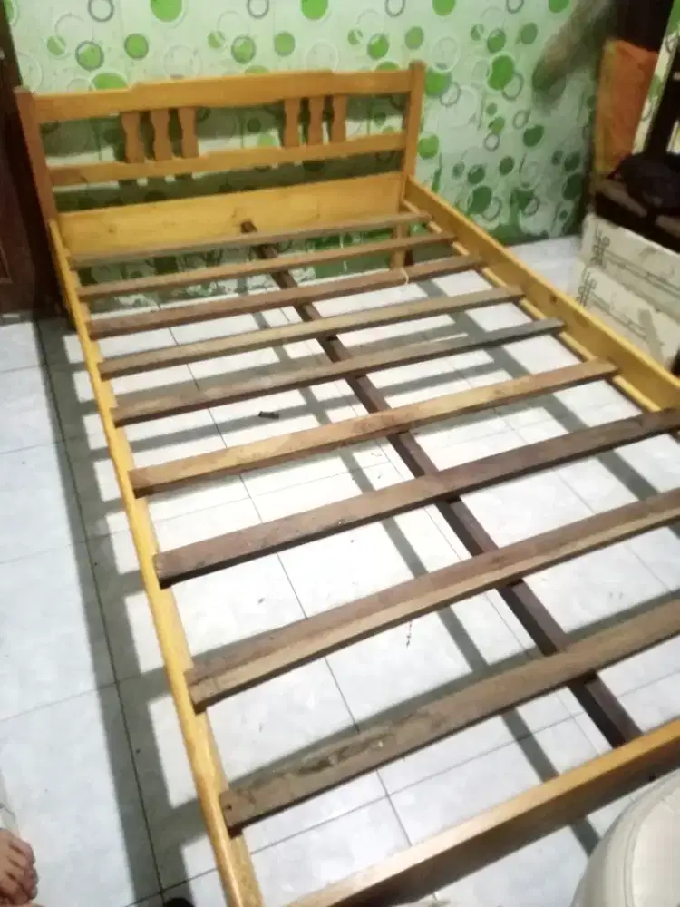 Ranjang / Dipan Kasur 90x200 cm
