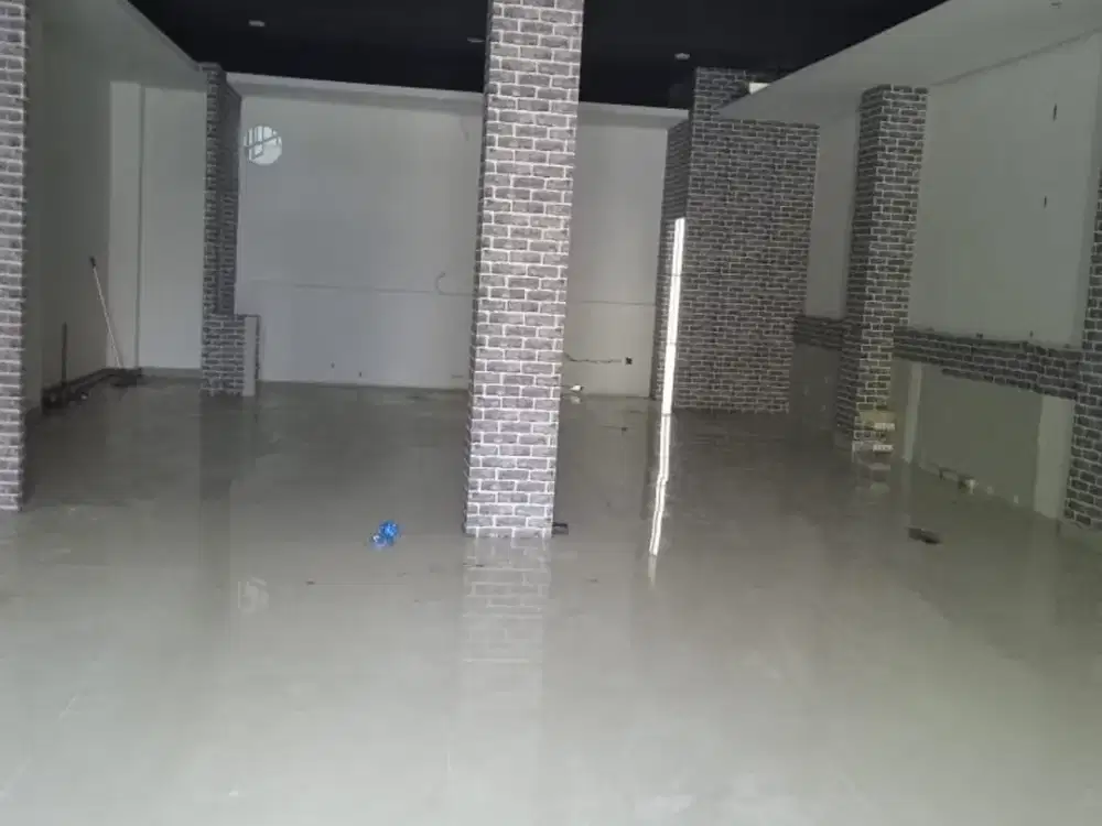 Disewakan Ruko Tengah Kota 2 Lantai di Jl. MH. Thamrin Semarang