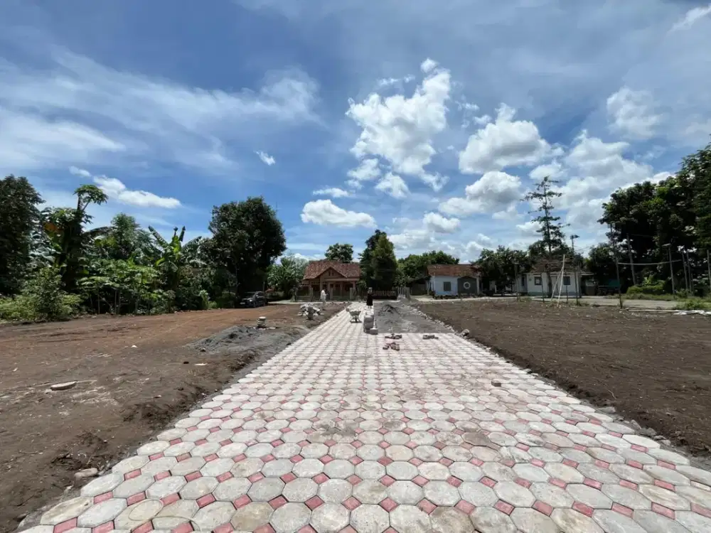 Tanah Strategis Dekat Jl. Mushola Berbah Selatan Amplaz Ambarukmo