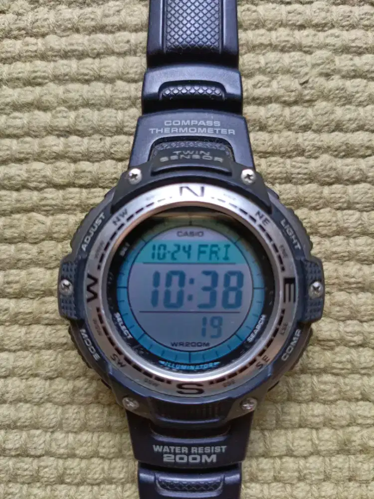 Casio Compass Thermometer Twin Sensor Watch Black Original