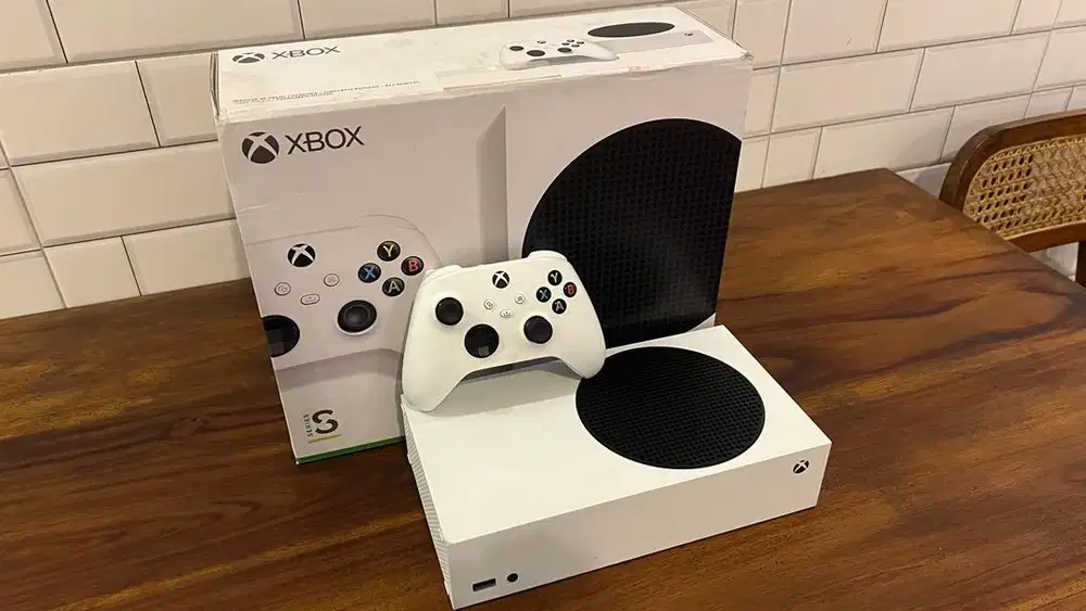 Xbox Series S Second Like New