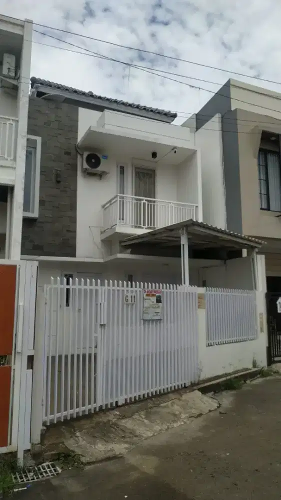 Disewakan rumah dalam cluster, posisi strategis di Jagakarsa