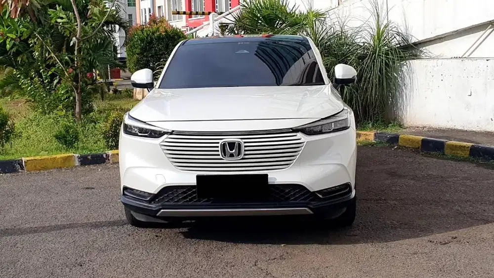 Honda HRV HR-V SE 1.5 Sensing Panoramic AT Putih 2024 km.18rb