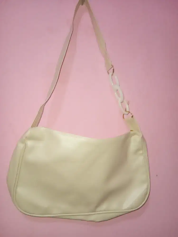 Tas slempang wanita