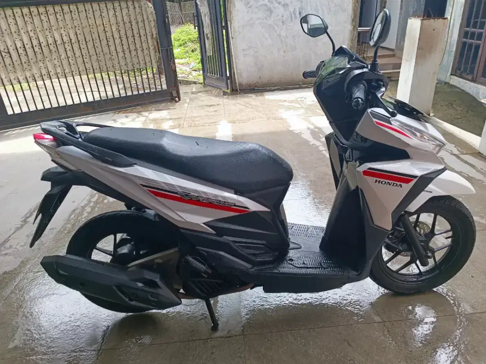 VARIO 125 2018 LED