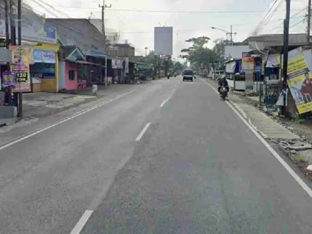 TANAH POROS JALAN RAYA ASRIKATON DEKAT EXIT TOL PAKSI MALANG