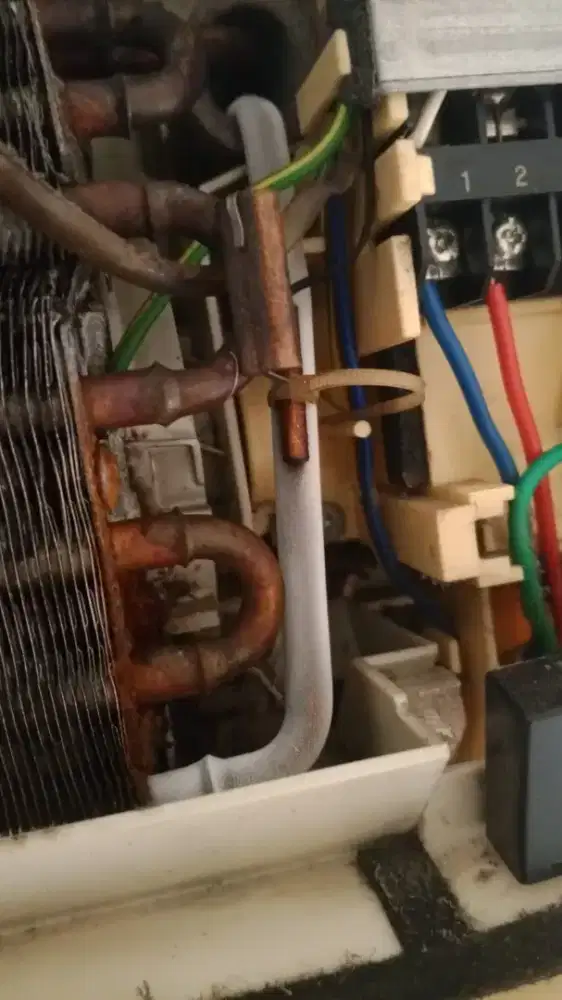 Melayani jasa service ac, kulkas, mesin cuci, kompor gas, dan lain-lai