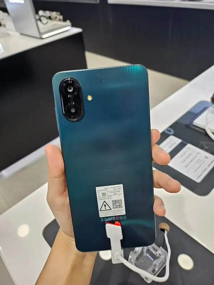SAMSUNG A07 4/64 GARANSI RESMI SEIN 1 TAHUN