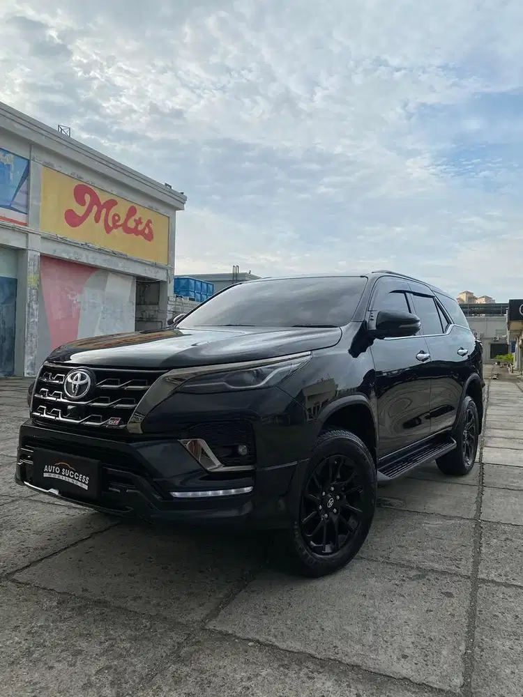 (Km Super Low 19ribu Record) TOYOTA FORTUNER VRZ GR 2.8 AT 2024