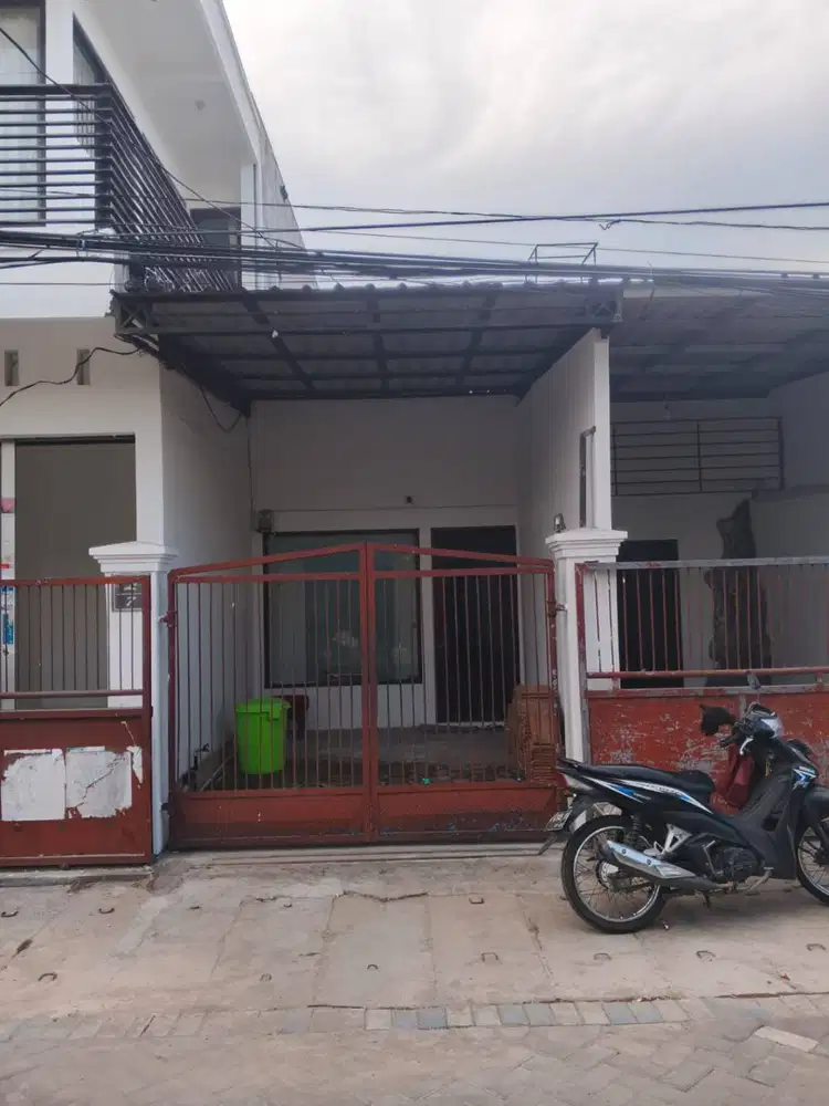 Disewakan Rumah / Kos Kosan Keluarga