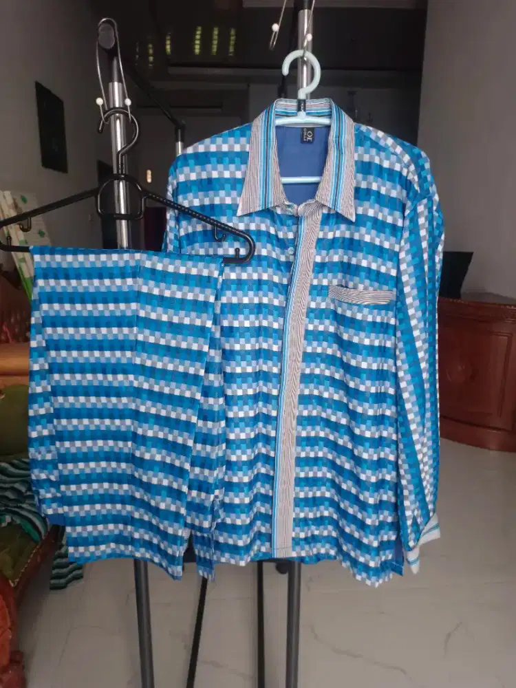 One set untuk pesta atw acara resmi