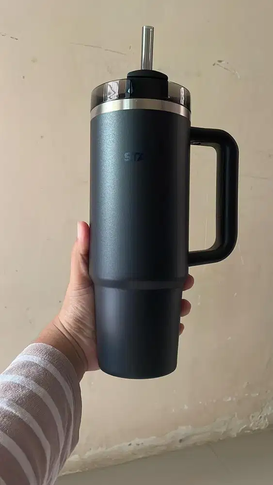 Tumbler stanley 30 oz - black