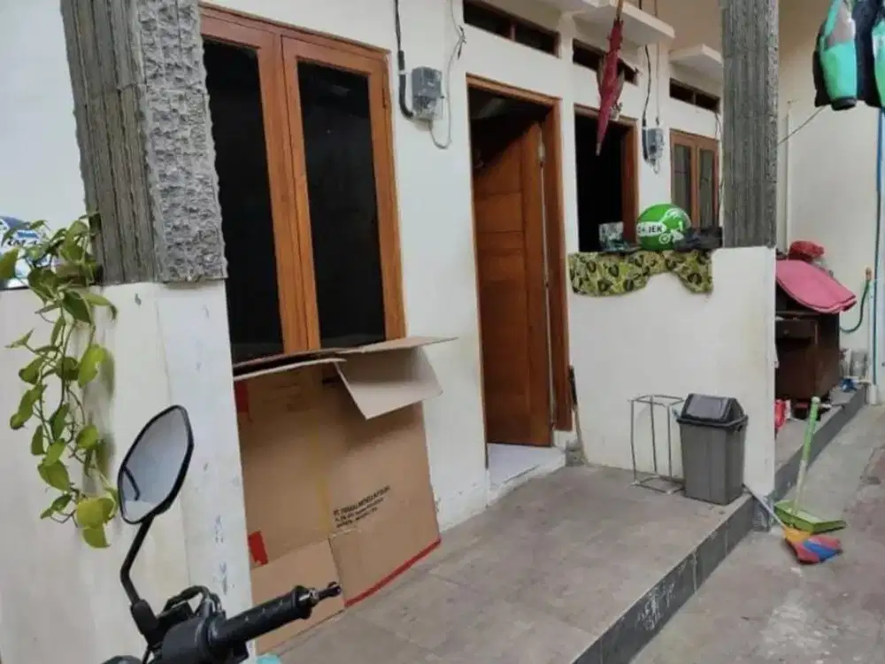 Dijual Rumah Kost2 san Kondisi Full Terisi Semua Kamar Tidur dan Kontrakan di Mampang Prapatan Jakarta Selatan