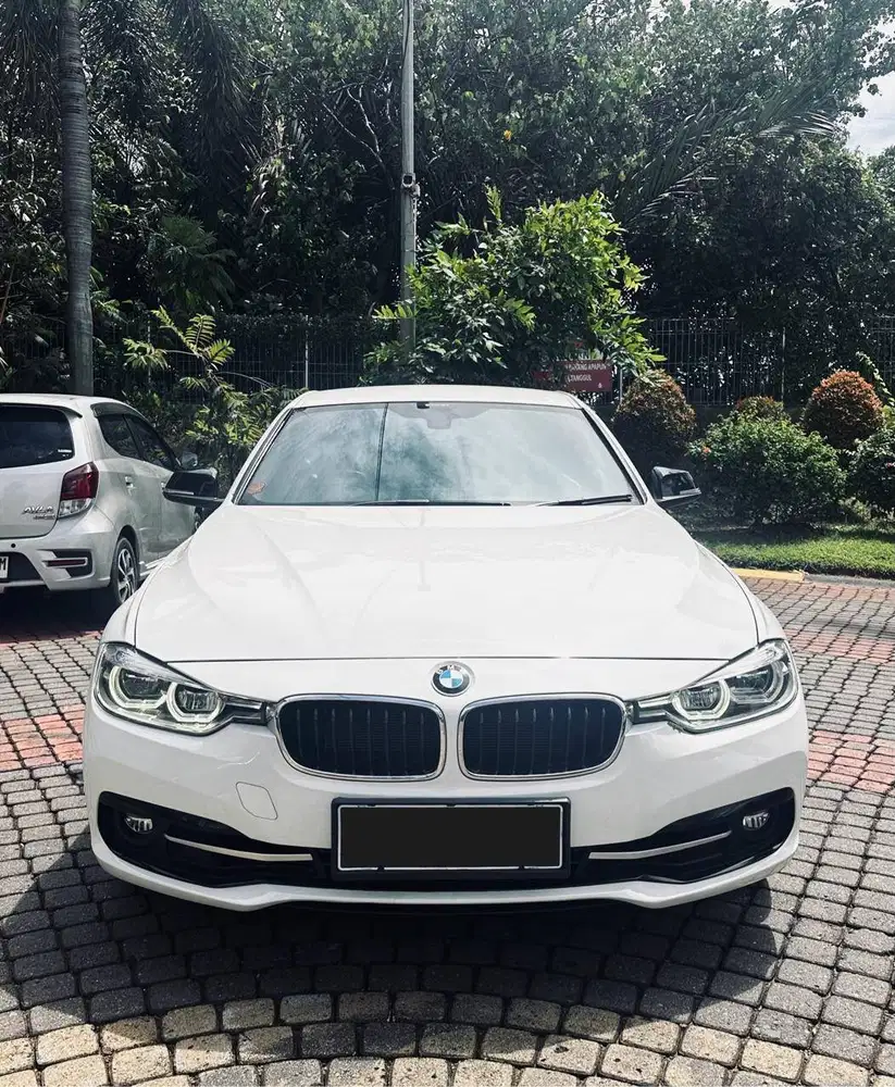 BMW 320i THN 2016