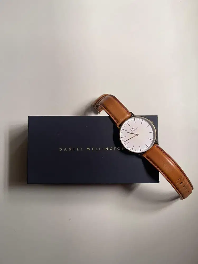 Jam Tangan Daniel Wellington petite
