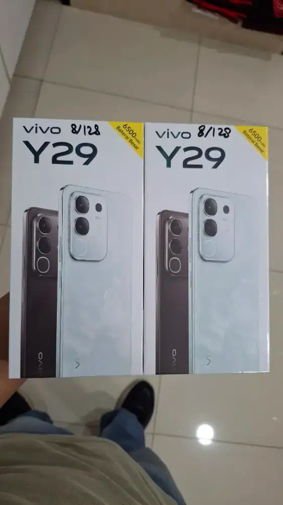VIVO Y29 RAM 16GB(8+8)/256GB. SEGEL GARANSI RESMI. NFC FREE CASING