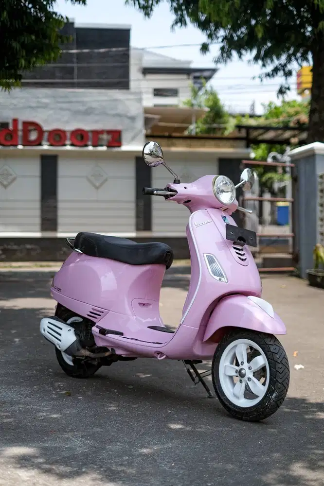 PIAGGIO VESPA LX 125 IGET 2018 MURAH BANGETT