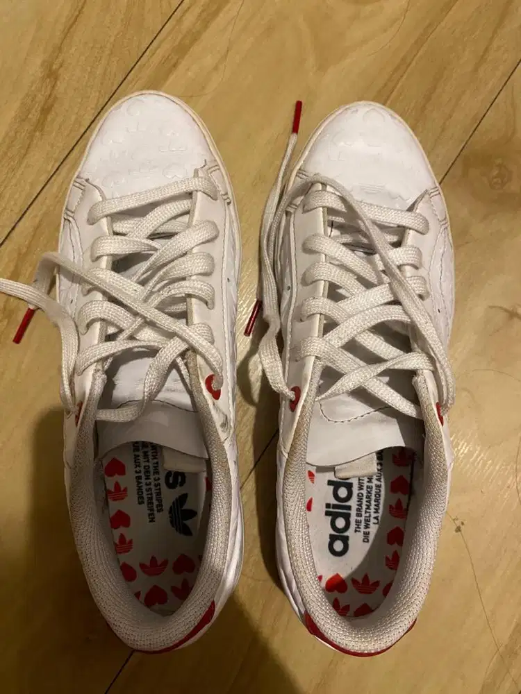 Adidas original putih preloved