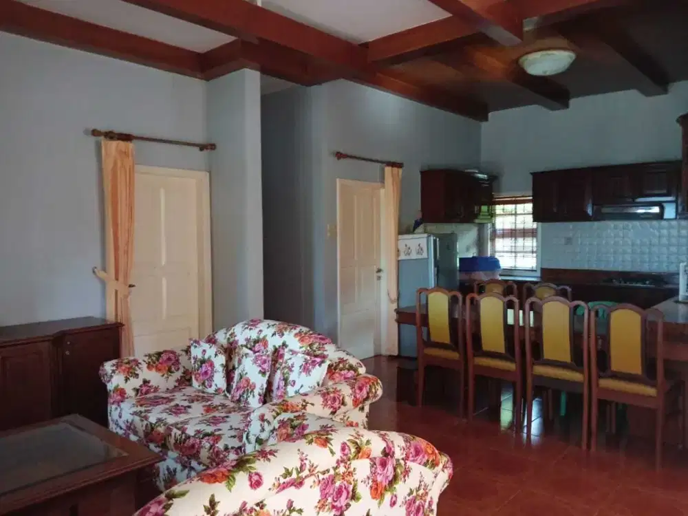 Lahan dengan Villa di Cidahu, Sukabumi