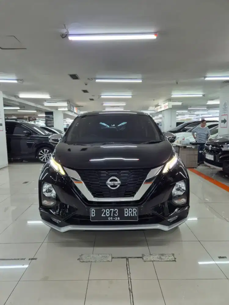 Nissan livina 2020 VL hitam AT pakaian pribadi sgt2 istimewa!
