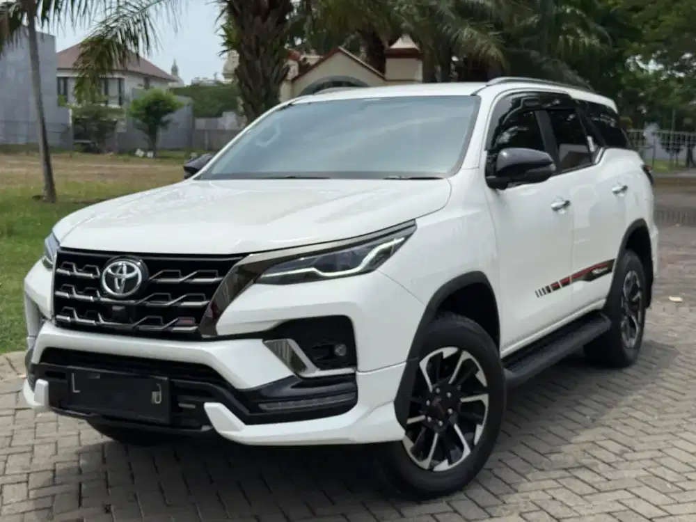 Toyota Fortuner VRZ TRD 2021 Matic Putih Favorit