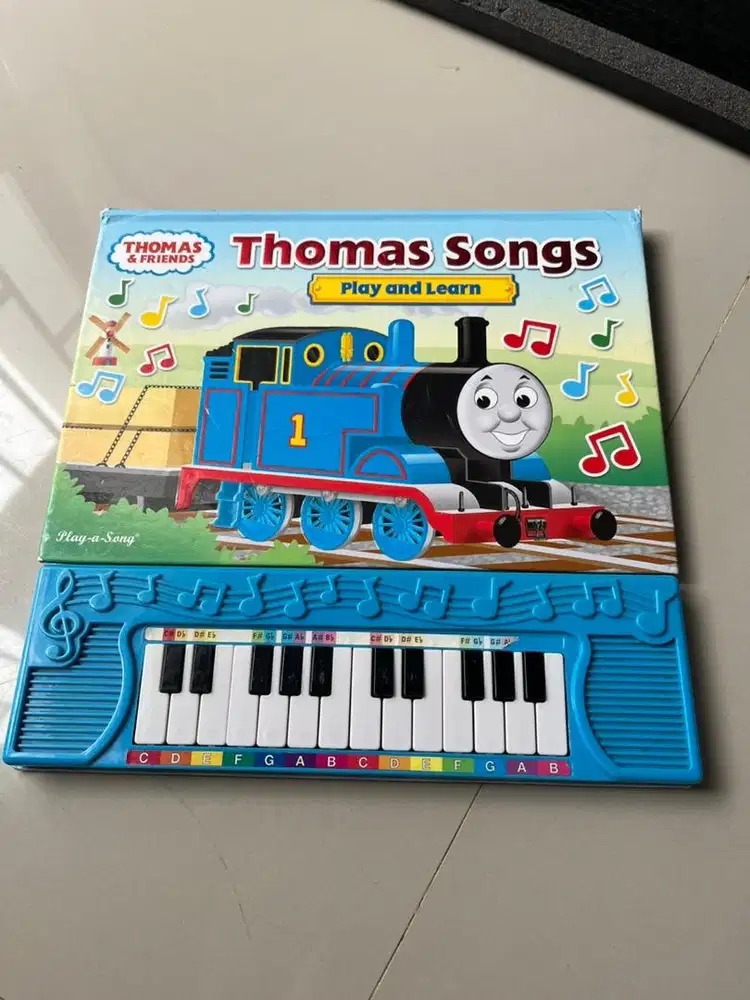 Buku thomas berpiano