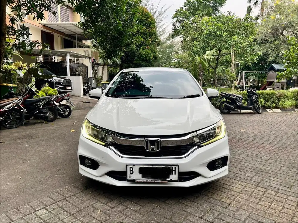 Honda City 2018 Otomatis – Mesin Halus, AC Dingin, Km Low, Harga cash
