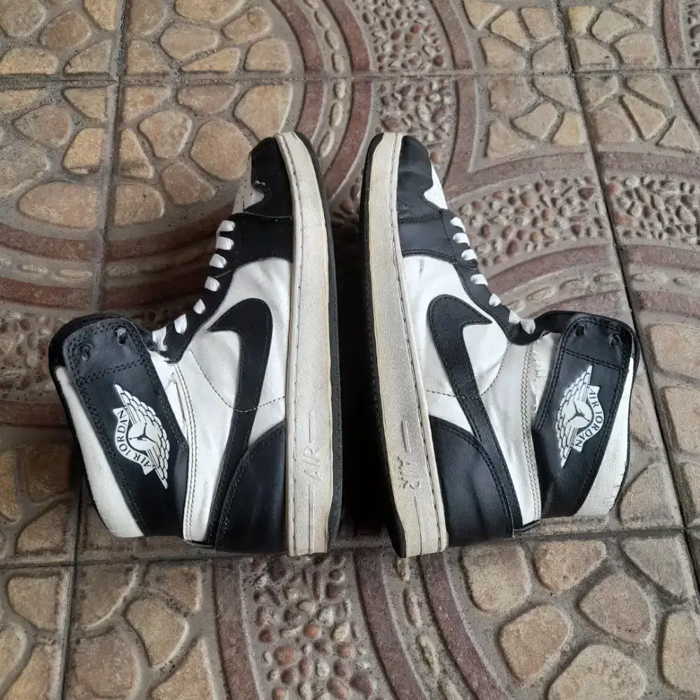 BEKAS SIZE 42 BANYAK MINUS NIKE AIR JORDAN
