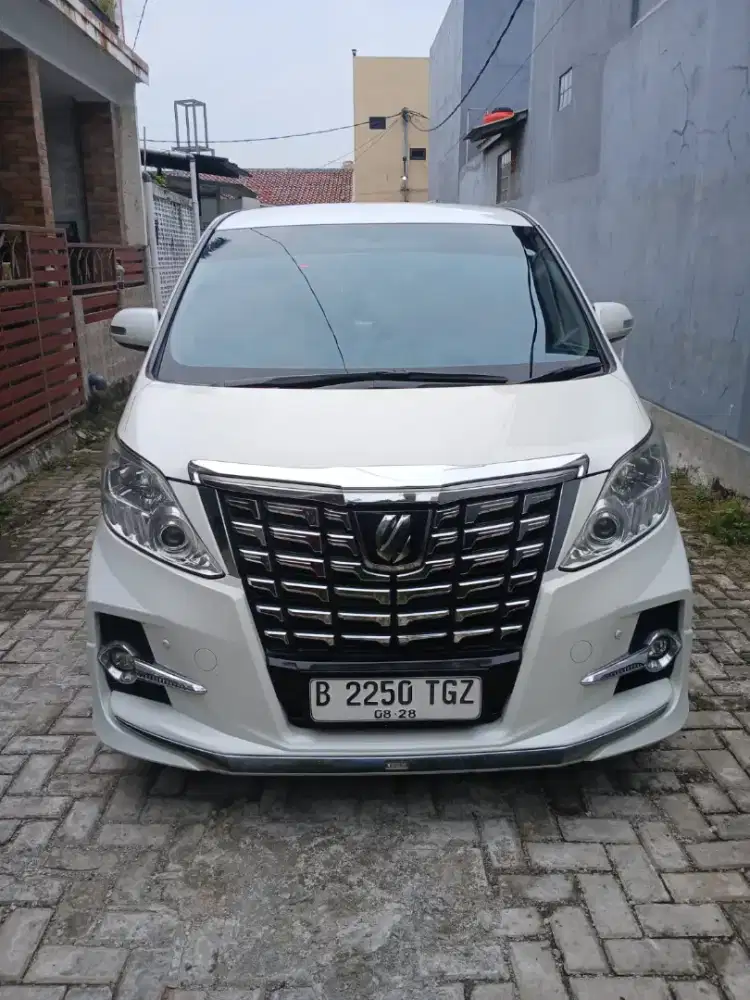 Toyota alfard X 2.4 cc