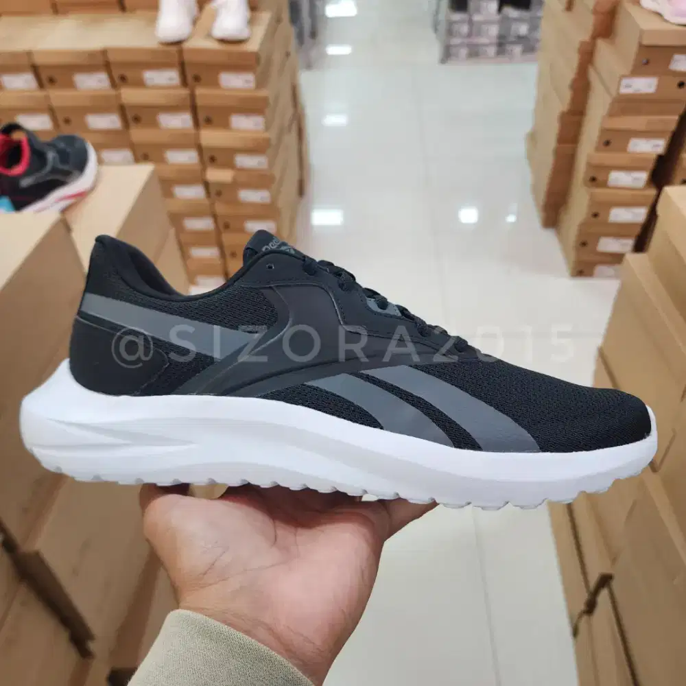 Sepatu Reebok ORIGINAL ENERGEN LUX Men Black White