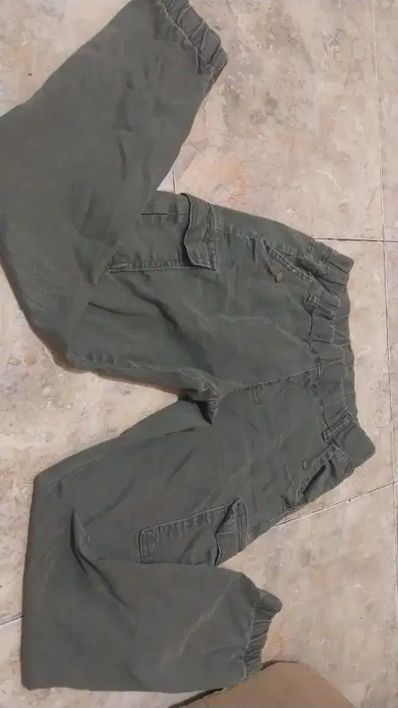 Celana cargo unisex