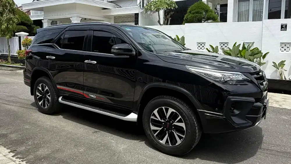 Fortuner VRZ TRD 2017 km 54rb