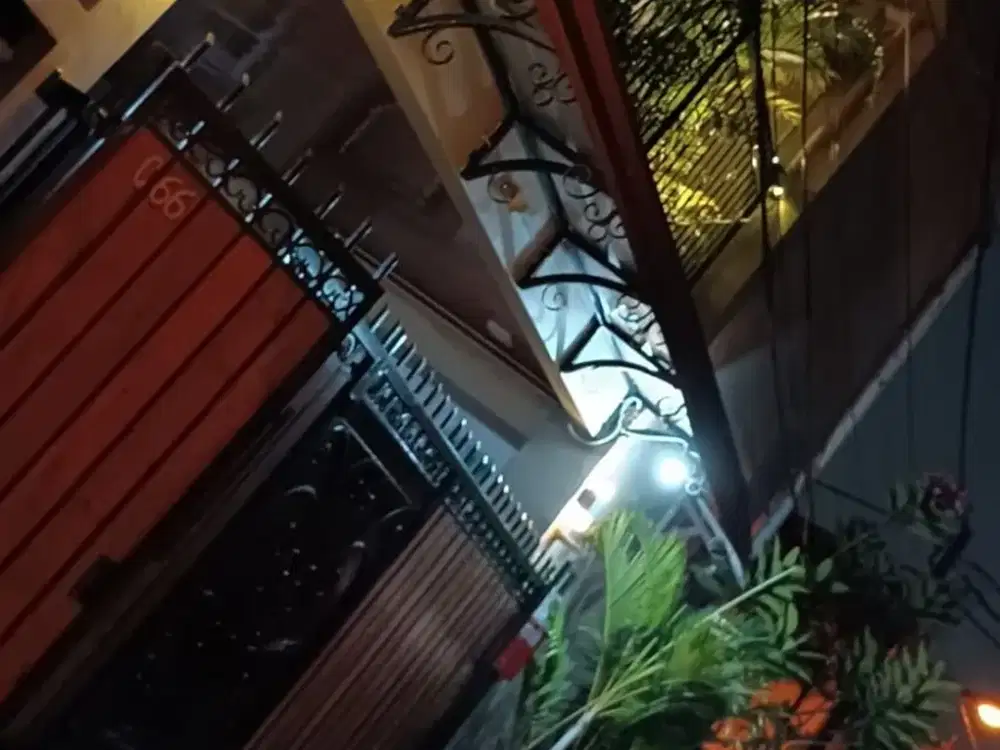 Dijual Rumah 2 Lantai Furnished – Perumahan Bintara 2 Bekasi, Lokasi Strategis