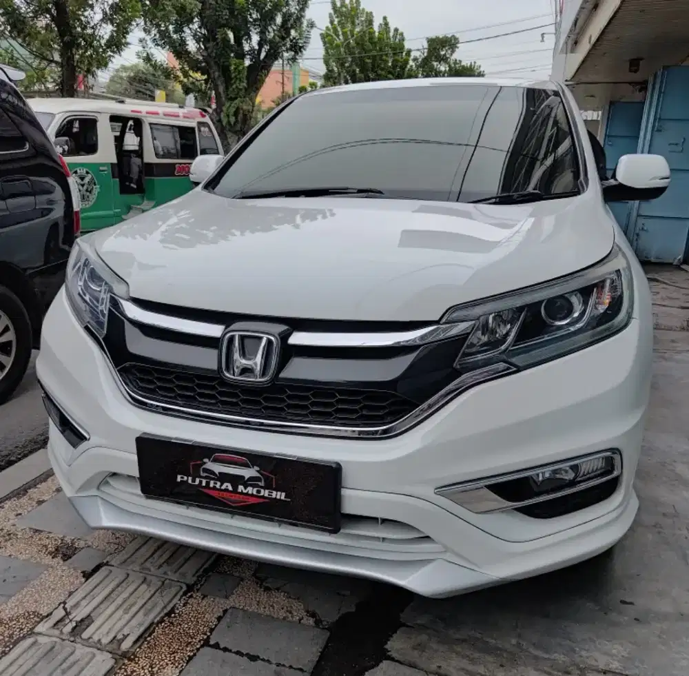 Honda CRV CR-V 2.4 Prestige (Facelift) Fender Audio AT 2016 Putih