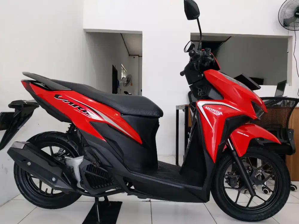 HONDA VARIO 125CC CBS MERAH GLOSSY YANG THN 2019