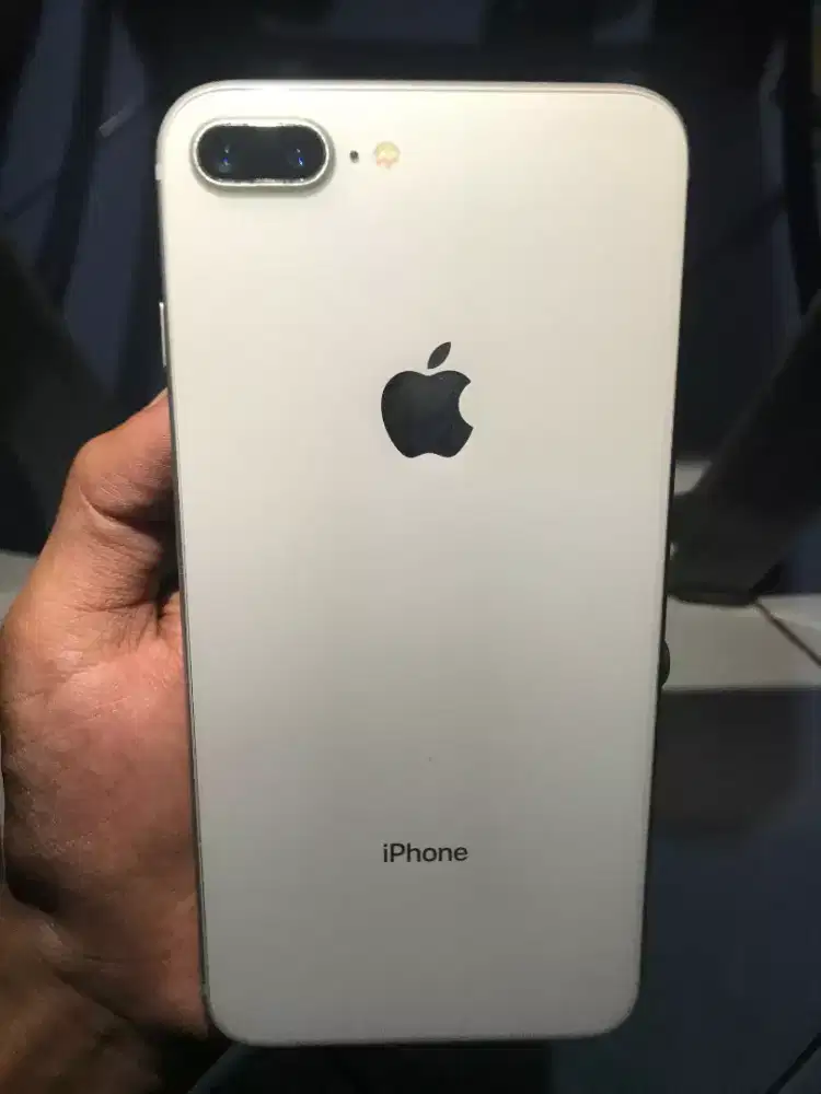 iPhone 8 plus 64GB ibox