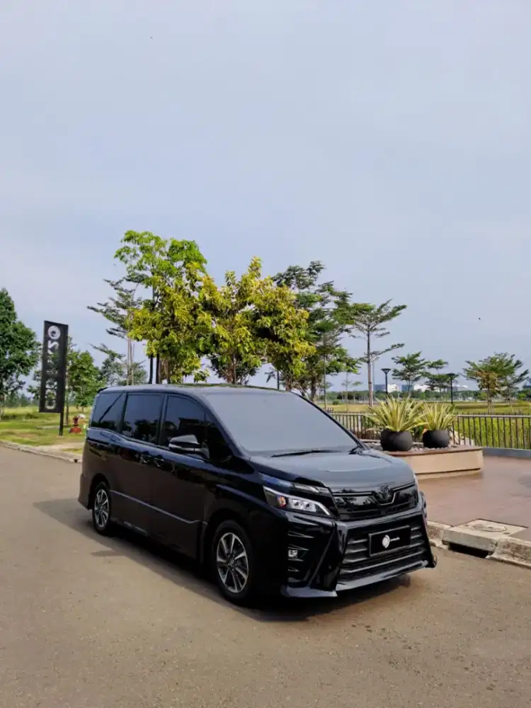 [TERMURAH]Toyota Voxy 2.0 AT 2018 Voxy 2018 Voxy 2019 Voxy 2020 Voxy