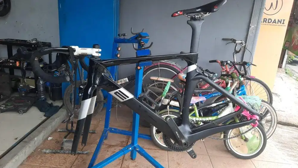 elves falath road bike