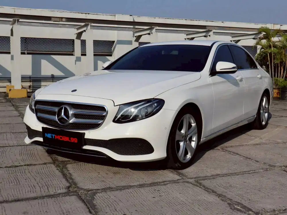 MERCEDES BENZ E250 AVANGARDE 2.0 AT 2018 - PUTIH