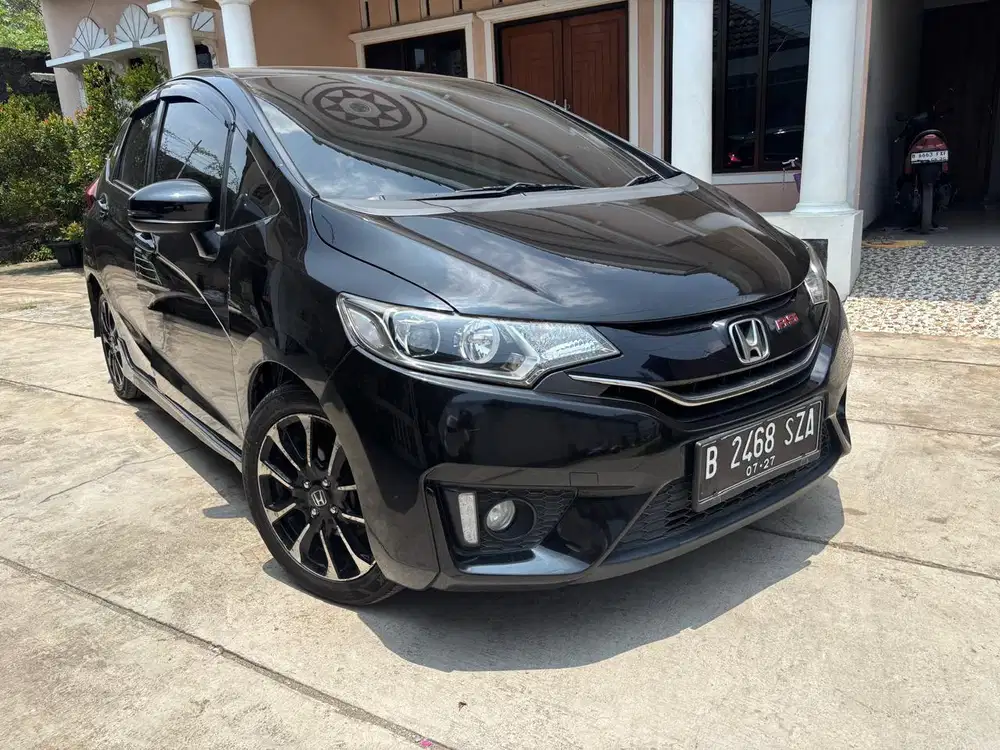 jazz rs 2017 hitam