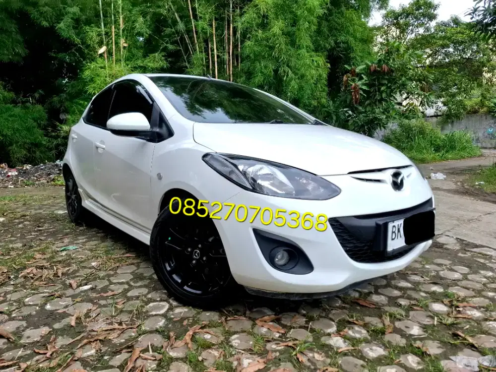 Dp 15jt Mazda 2 HB Sport AT Matic Putih 2013 /2012