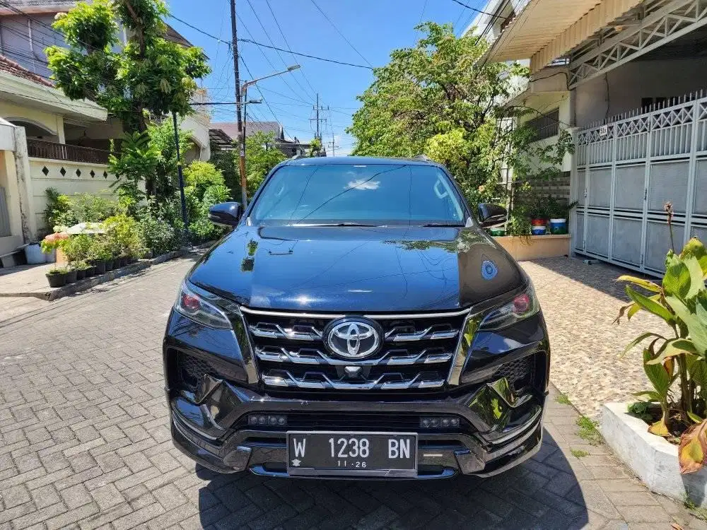 FORTUNER 2.4 VRZ GR SPORT 2021 DIESEL MATIC HITAM