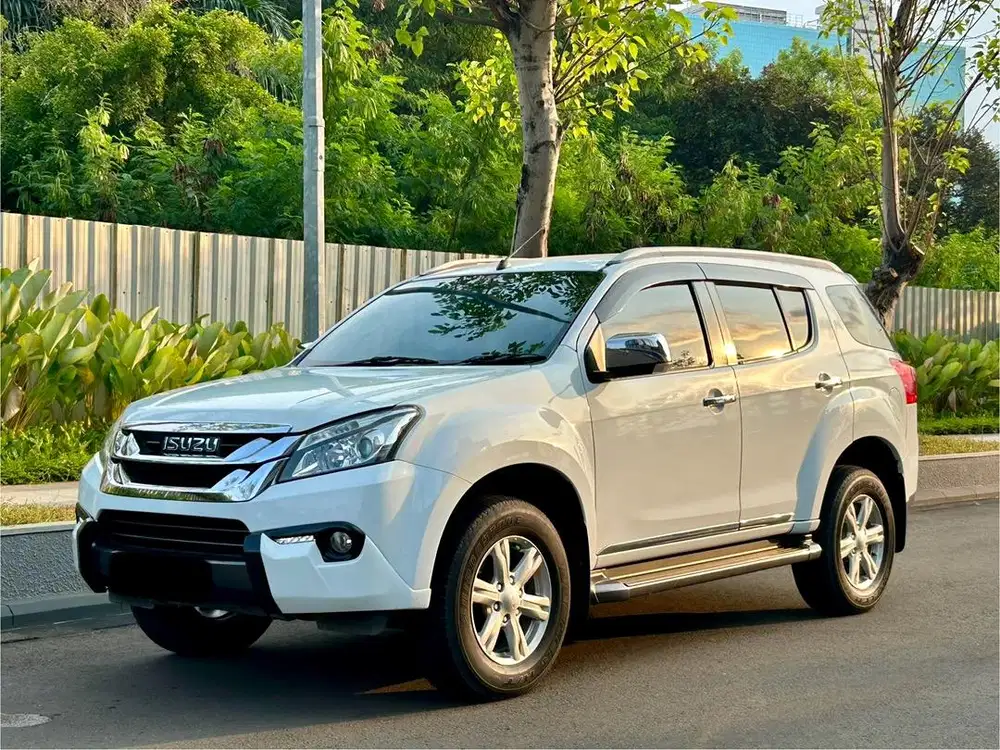 [CASH] Isuzu MUX 2016